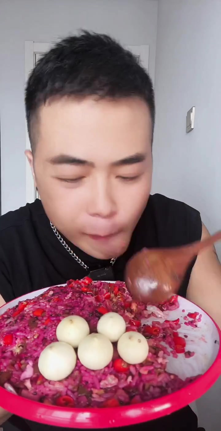 火龙果还能做蛋炒饭,真的好好吃啊
