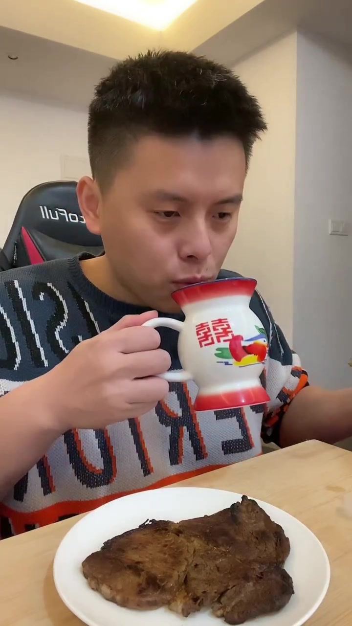 肌肉男的早餐都吃啥？