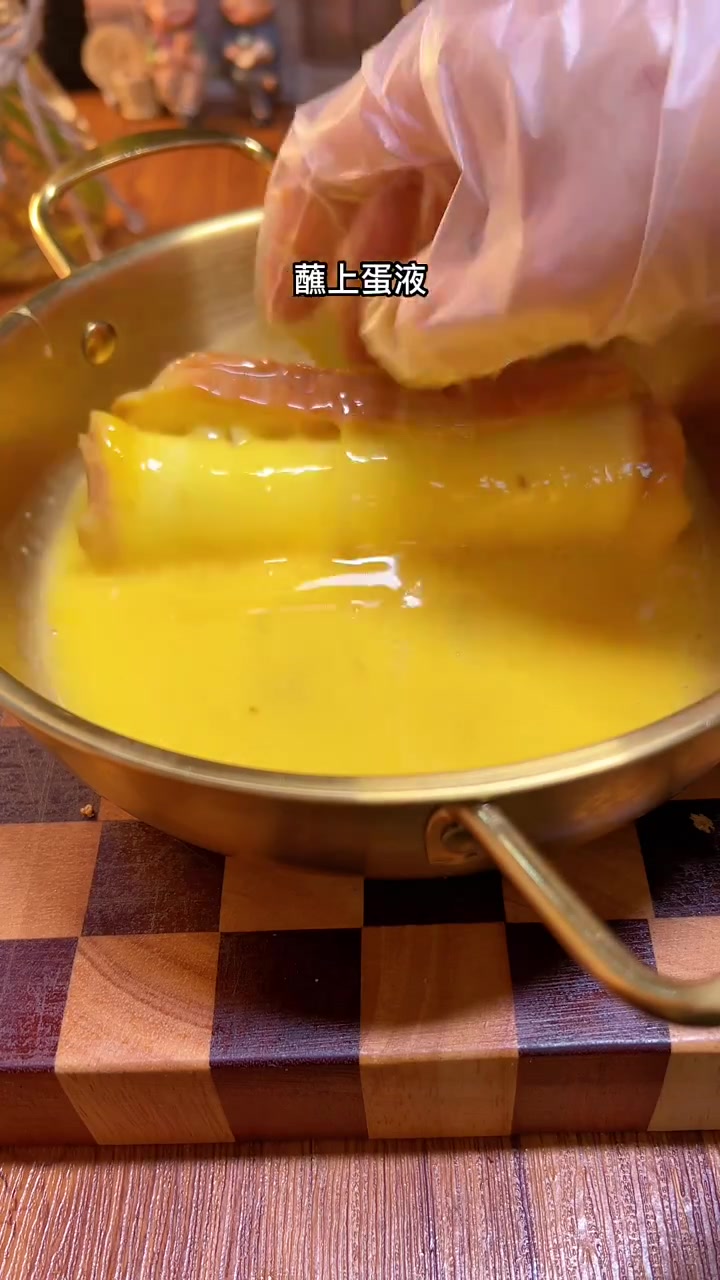 有面包片就能做芝士火腿吐司卷，咬一口超爽