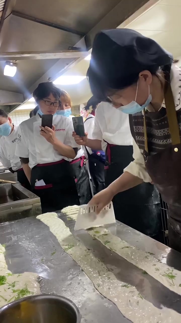 河南小油条酥脆，操作简，搭胡辣汤超好吃