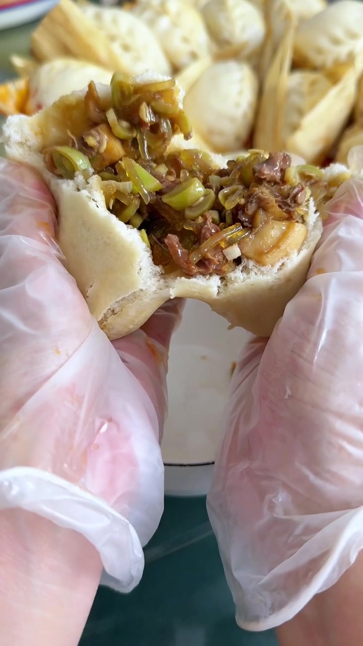 土豆火腿馅儿，芸豆牛肉馅儿你喜欢哪一个