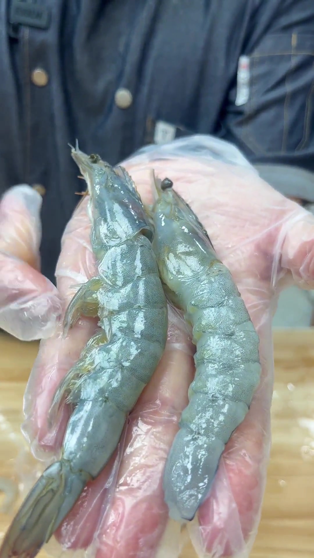 你知道你收到的虾仁缩水了多少吗？我们对比一下！