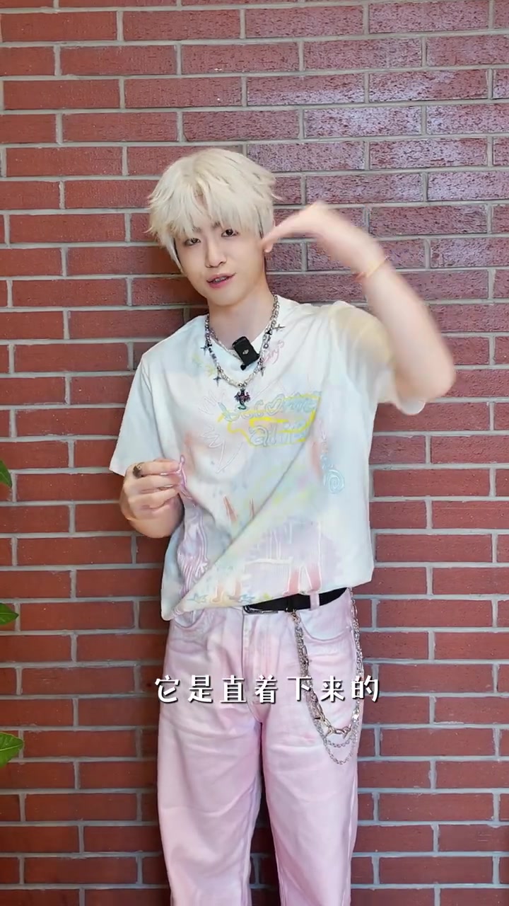 R&B小课堂开课啦!老师的丝滑转音三部曲:1灵魂运用下巴,在嘴里“炒盘菜”2腹部带动音符“
