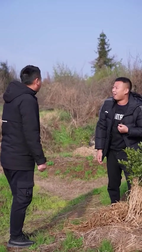 荒废5年的泉水鱼塘,没想里面有这么多的大货 【在养殖场安全,请大家不要模仿】(11)