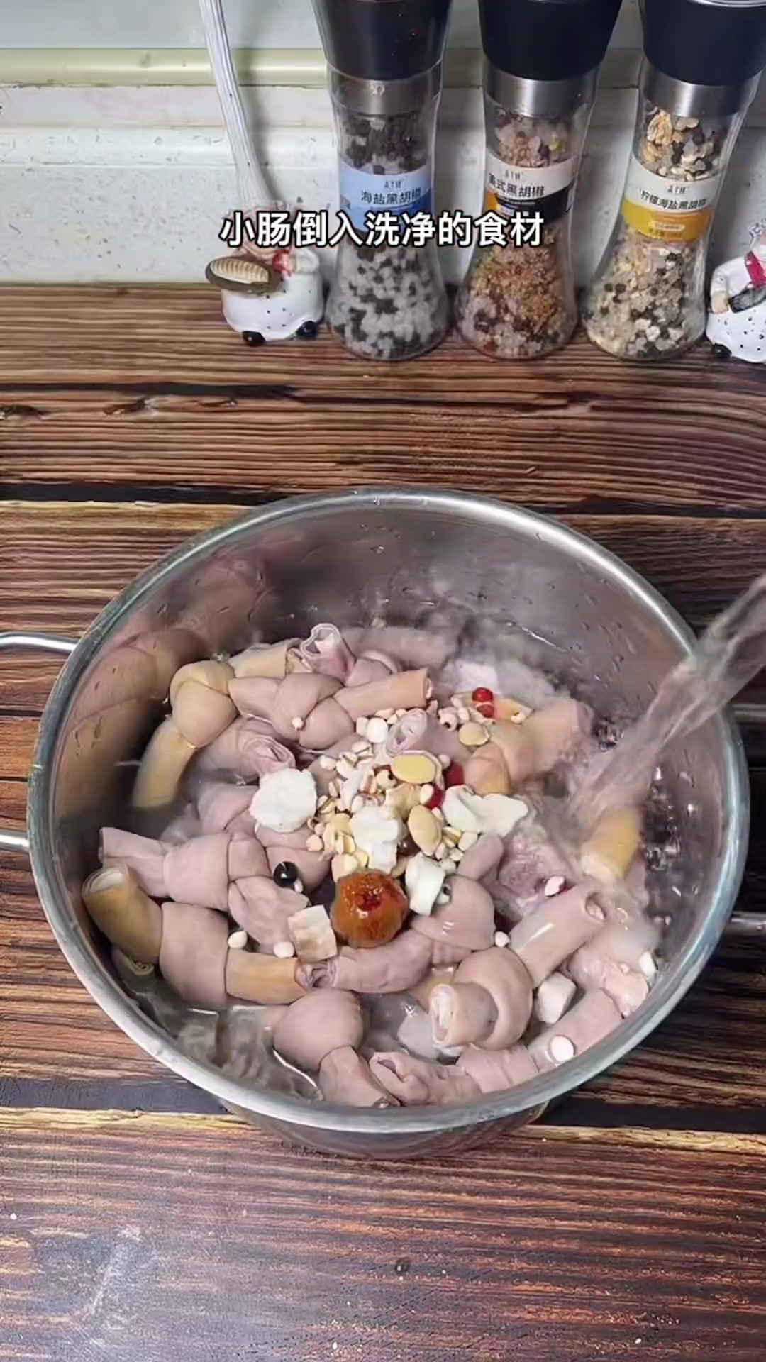 夏天我经常这样炖汤，排骨炖菜冬瓜汤，三伏天南方就想喝碗汤