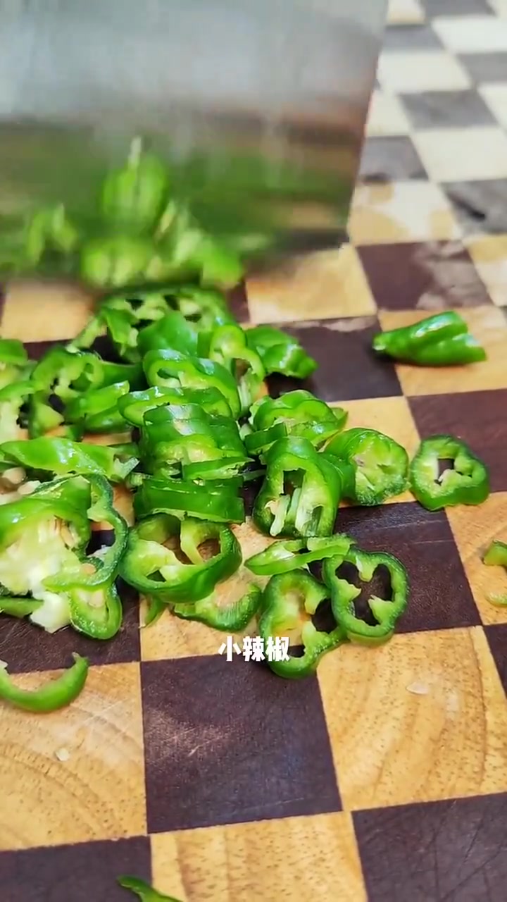 从小吃到大的东北经典家常菜白菜炖土豆，快安排！