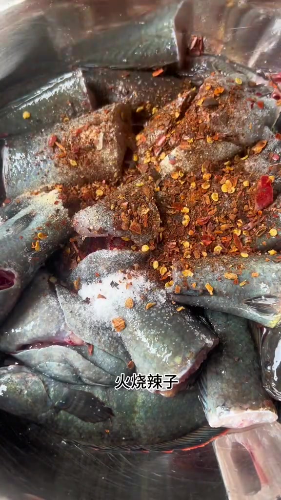 质朴土锅烹出鲜香马岛鱼！