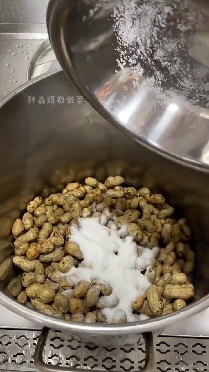 现在是吃花生的时候，盐水花生做法来了！