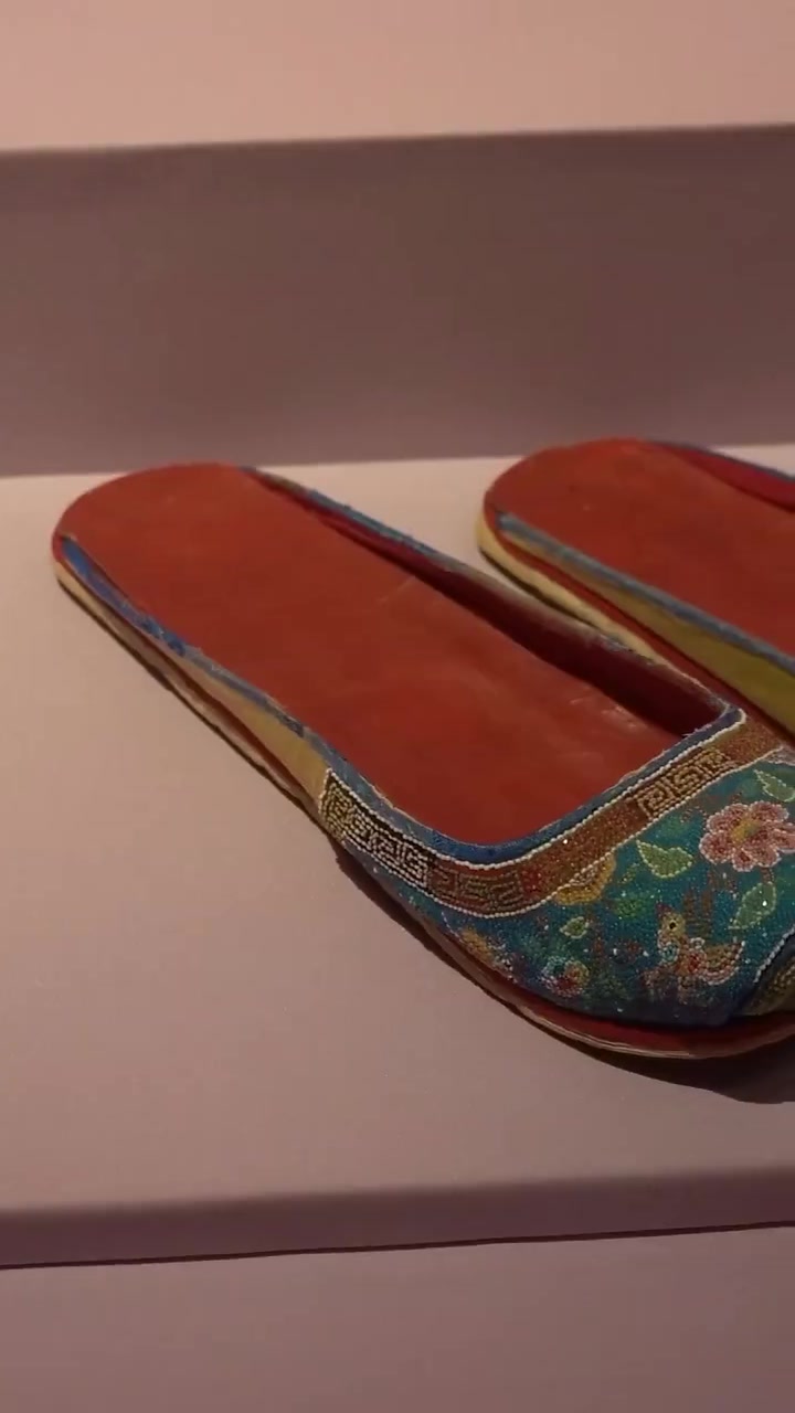 跨越时空的文化对话!在首都博物馆走进“峇峇娘惹的世界”