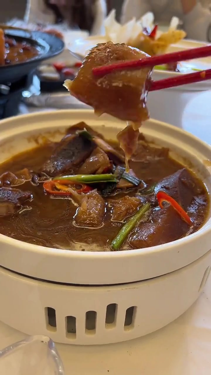 蟹黄面太好吃了!还有二头鲍鱼!