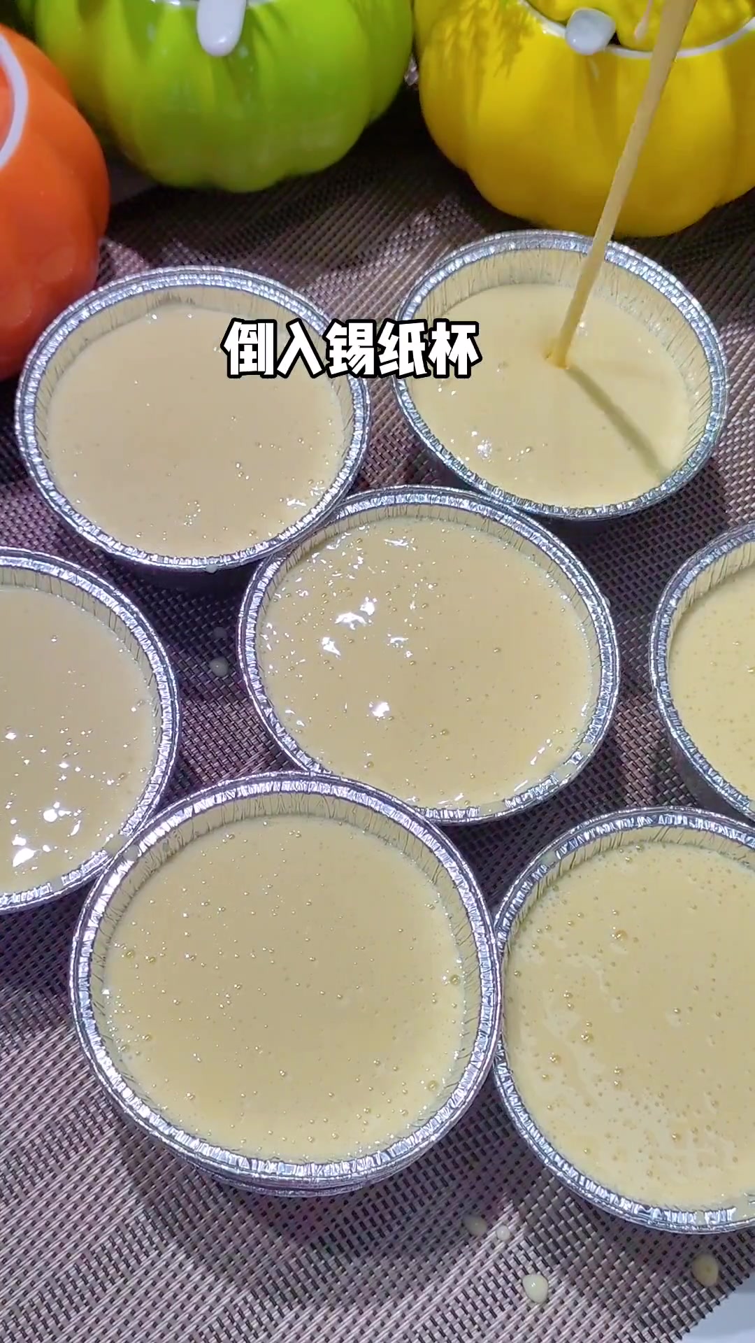 孩子们想吃纸杯蛋糕，自己在家做