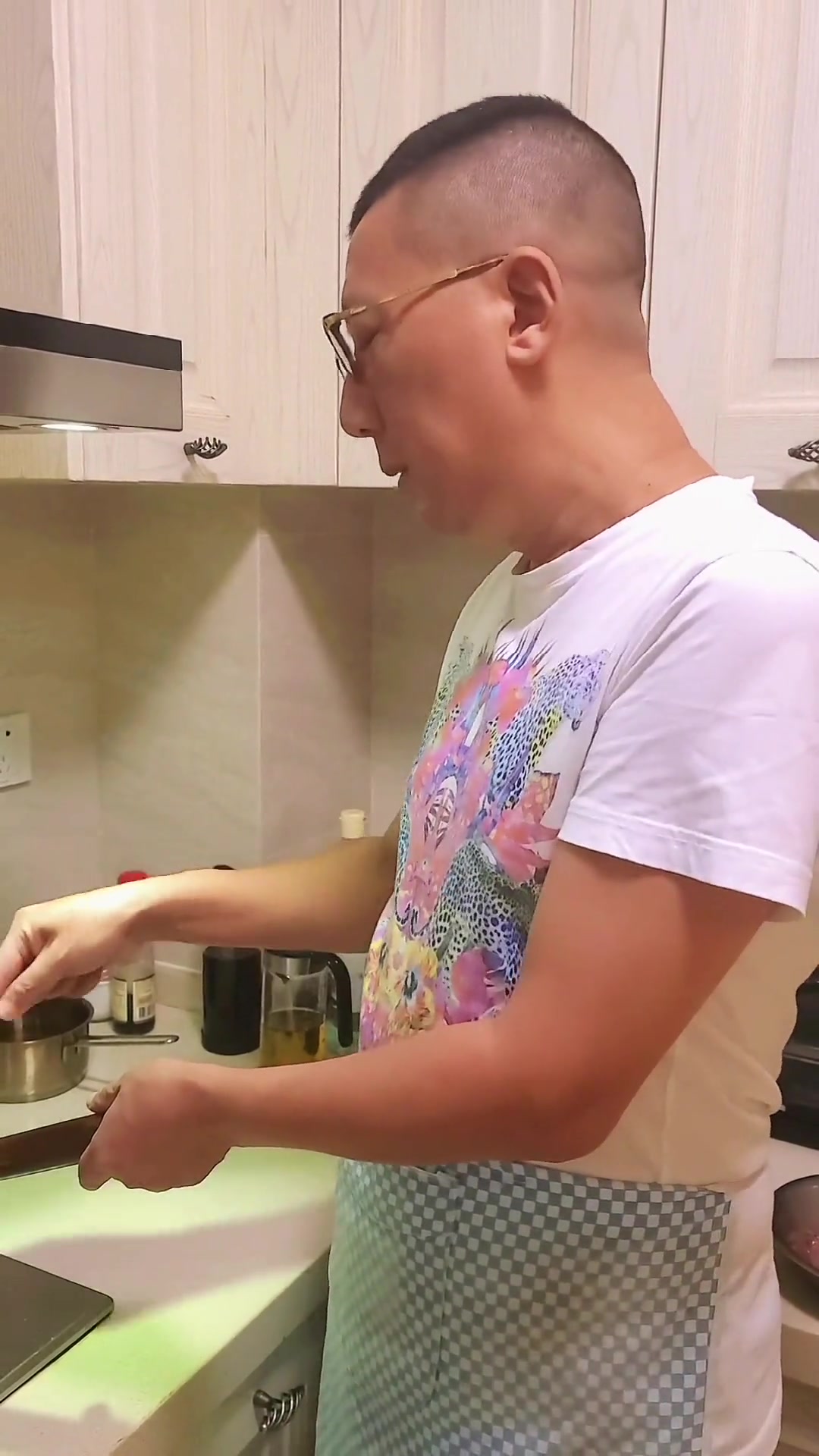 三亚野生对虾，一虾两吃超鲜