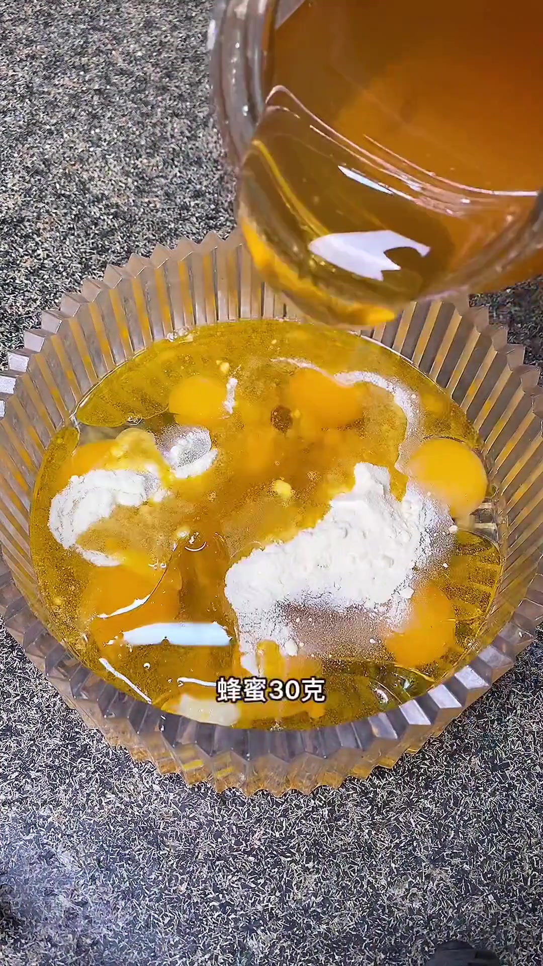 揭秘烧烤店烤奶香面包片怎么做的？