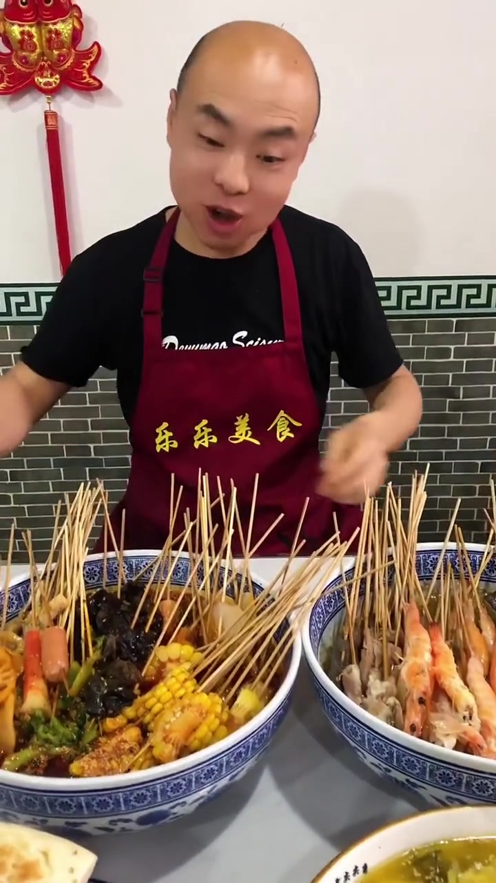 钵钵鸡一一家庭版冷锅串串美滴很