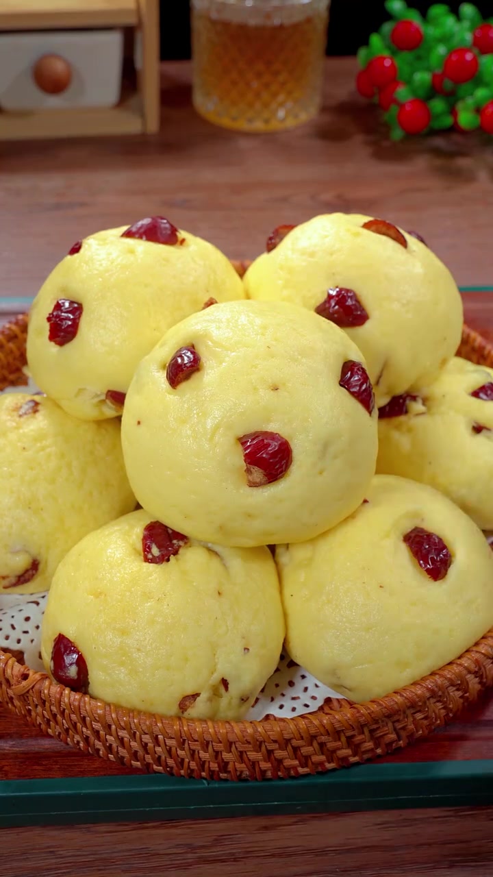 蓬松好吃的玉米面红枣窝头做法大揭秘！