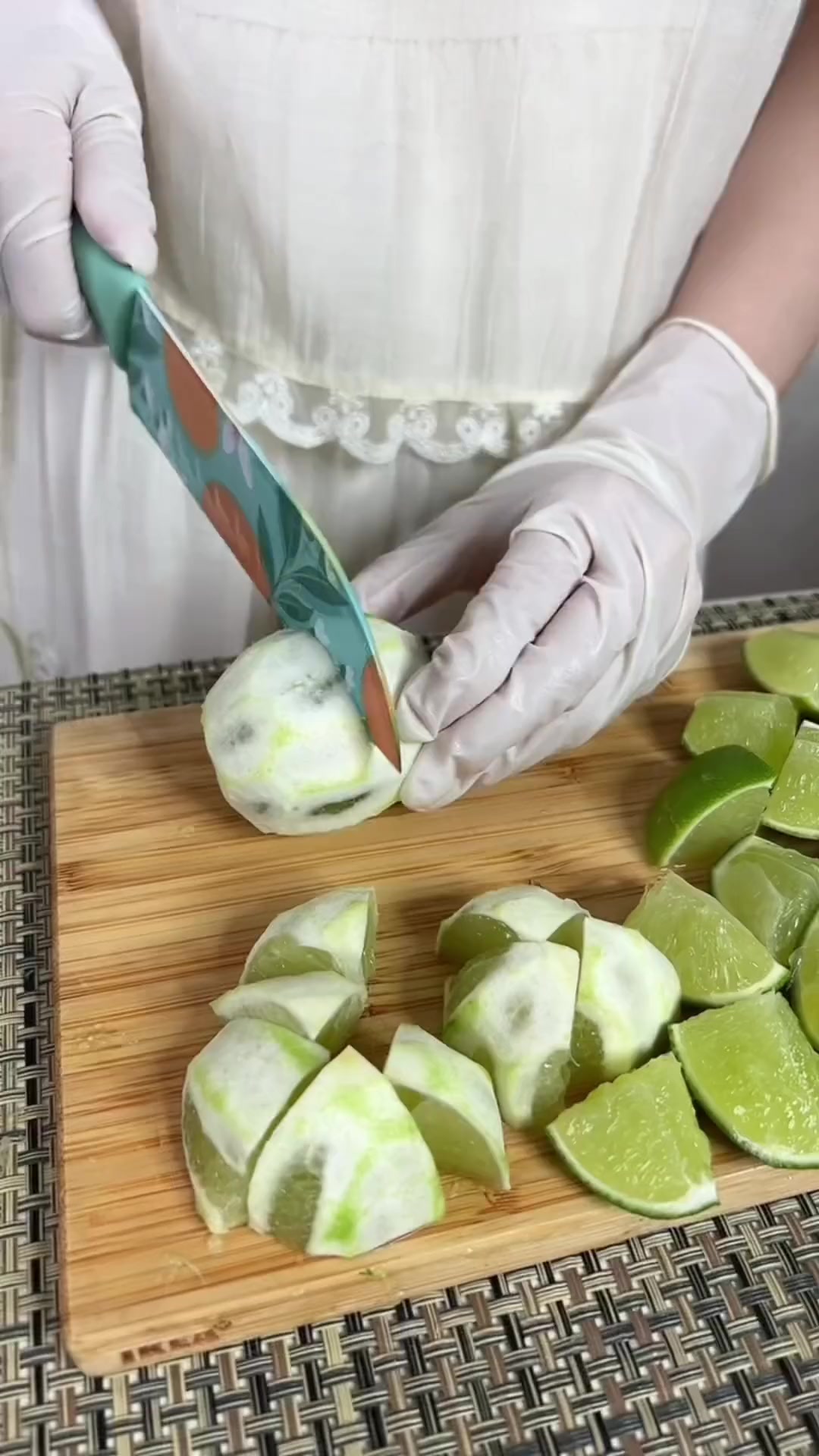 从网上刷到的,哎哟喂……网真好 谁来安排今年秋天第一杯奶茶