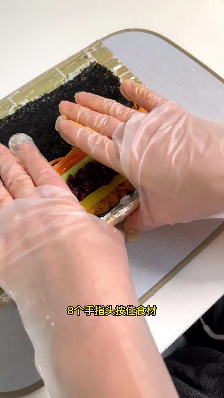 给大家分享一款出摊颜值非常高的,花样寿司,口感香甜非常的好吃,出摊的各位姐妹一定要学会啦~