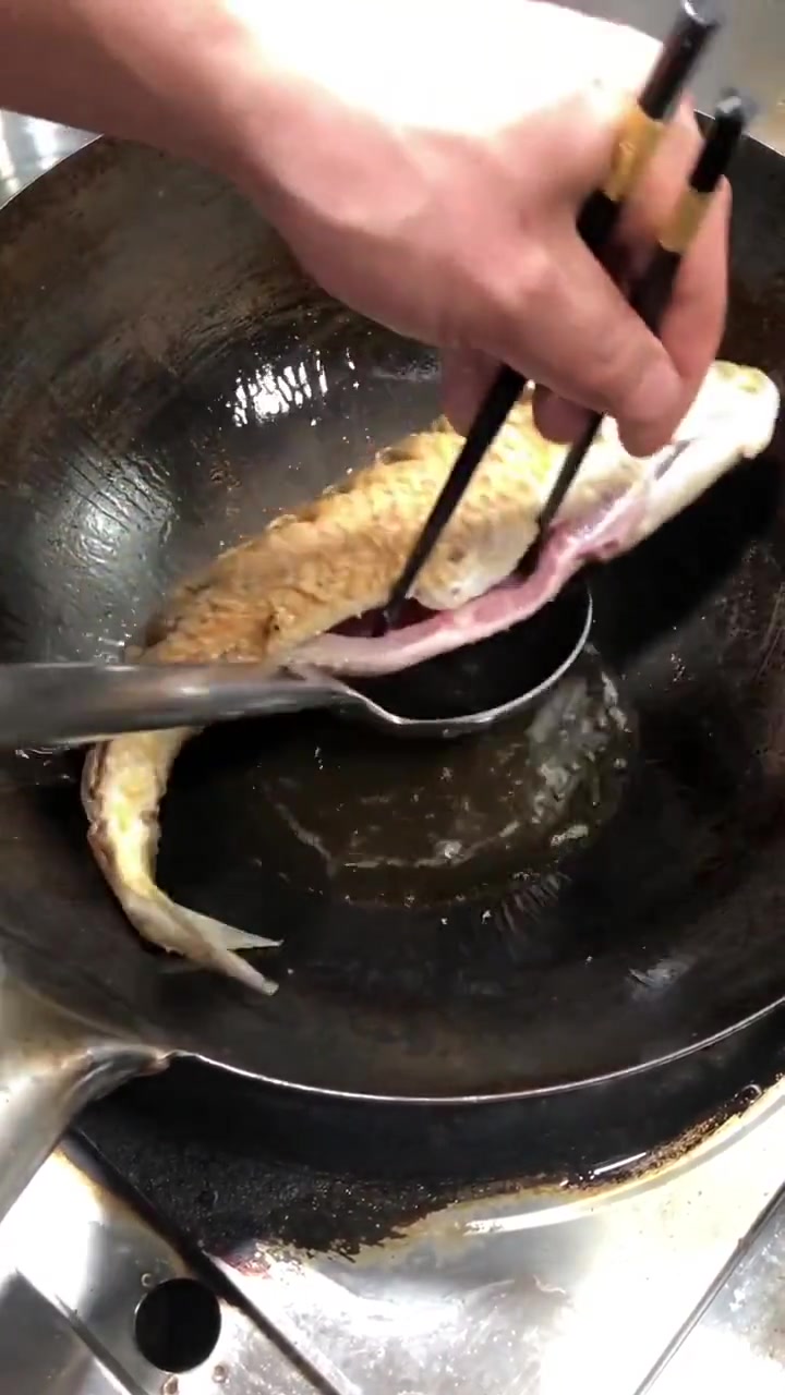 超好吃的黄焖大鲤鱼，不腥超香！