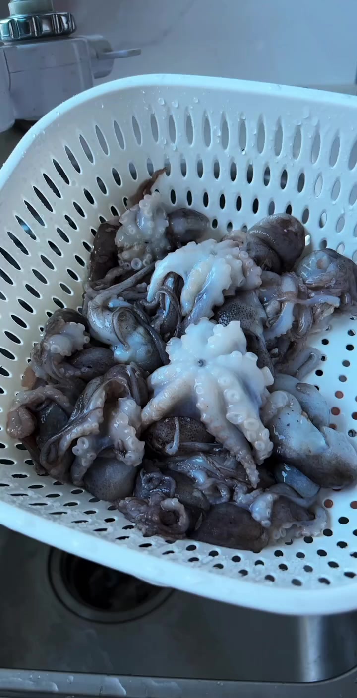 码头抓八爪鱼炖肉清蒸做法超简单快来学