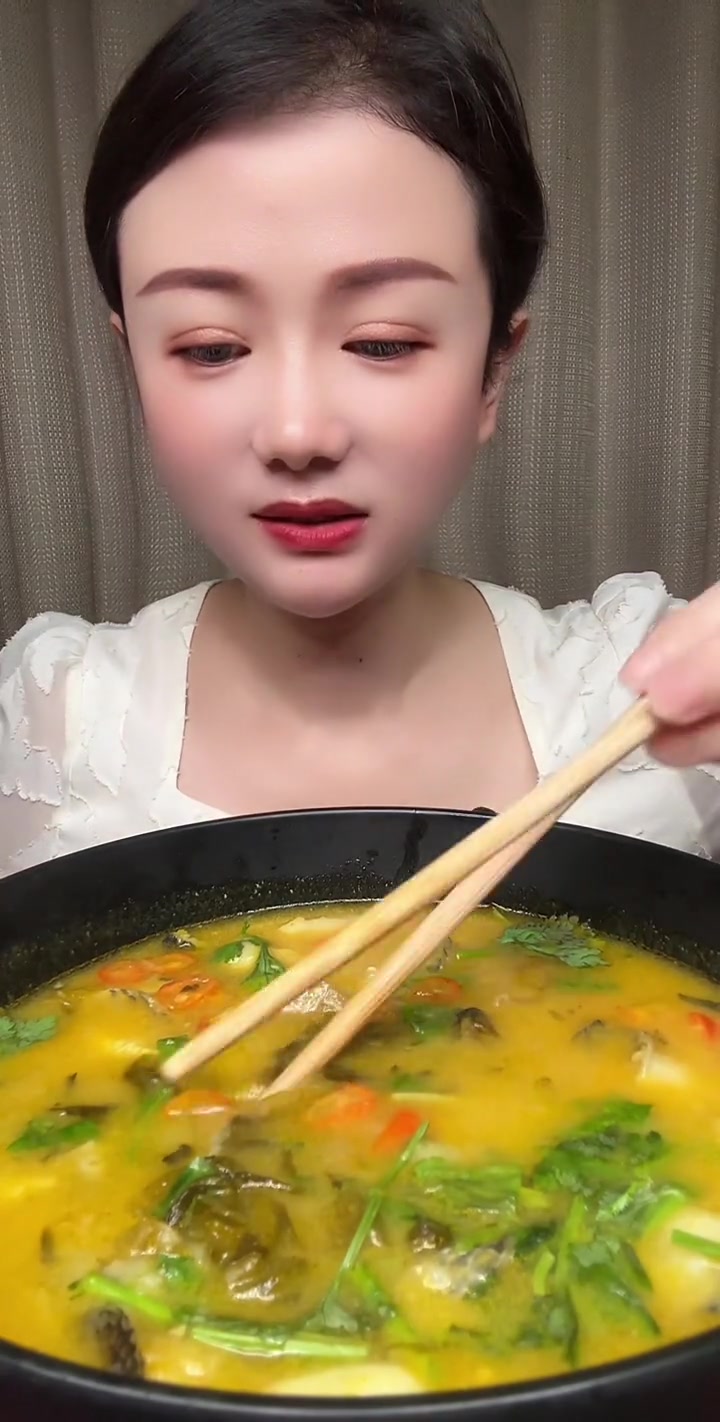 金汤酸菜鱼超大一包鱼片嫩还送火锅宽粉