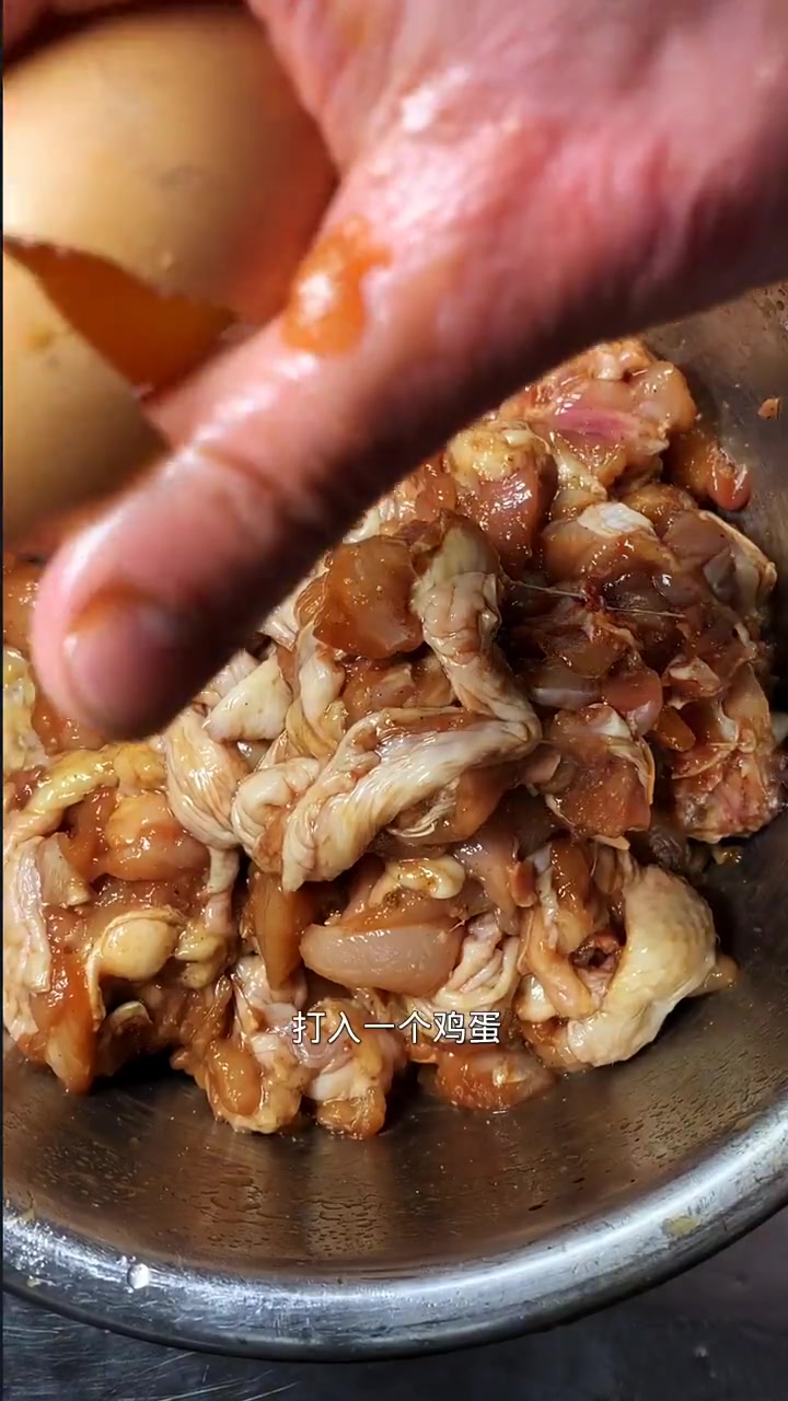 歌乐山辣子鸡家庭版，绝对好吃经济实惠！