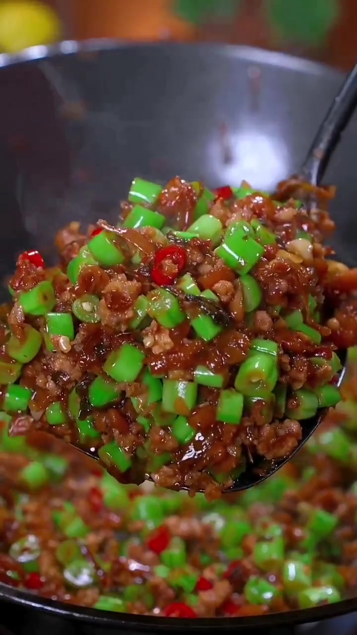 外婆菜新吃法!蛋炒饭豆角炒外婆菜做法超简单