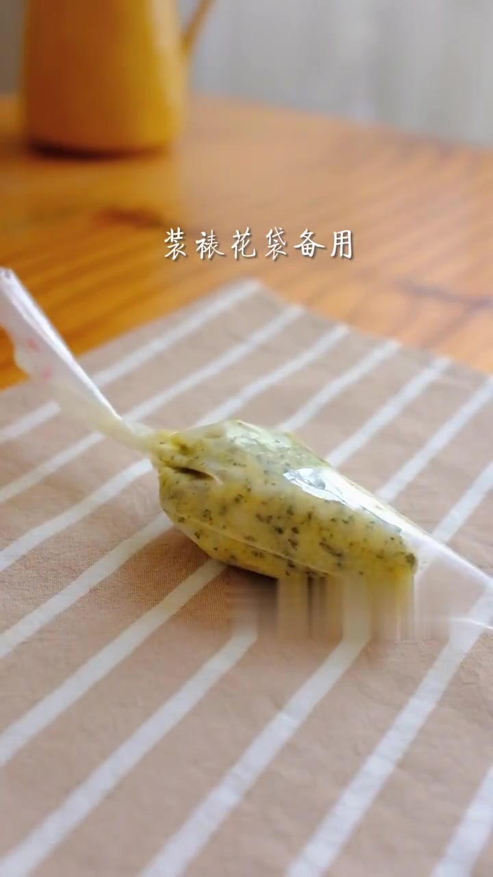 谁能拒绝四种口味的小餐包拼盘,两甜两咸,满足全家人口味