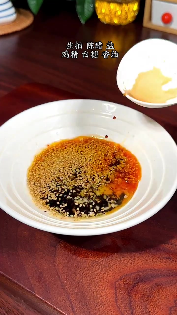 天热就适合这个凉拌莜面，做法简单，超级好吃