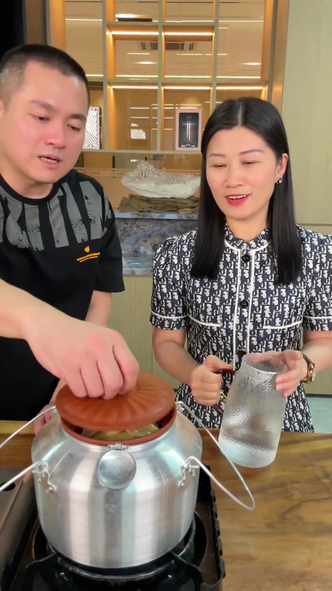 老土鳘公这样炖好吃,还能聊聊鱼胶故事