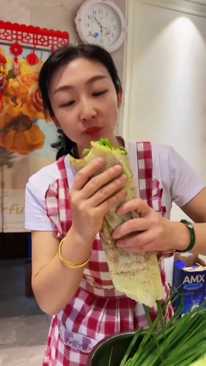 油腻的食物吃多了,尝尝粗粮煎饼,低卡低热量营养又好吃