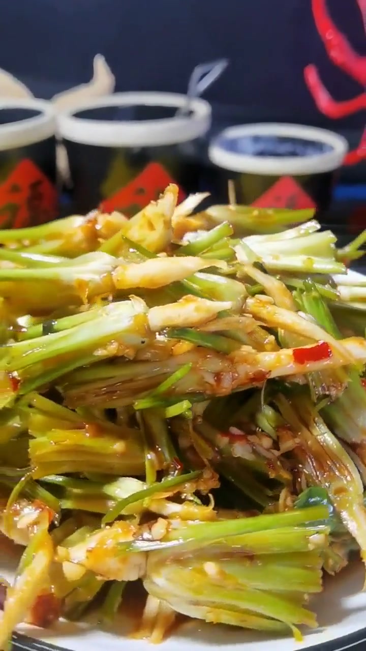 以后香菜根别再扔啦,香菜根新吃法