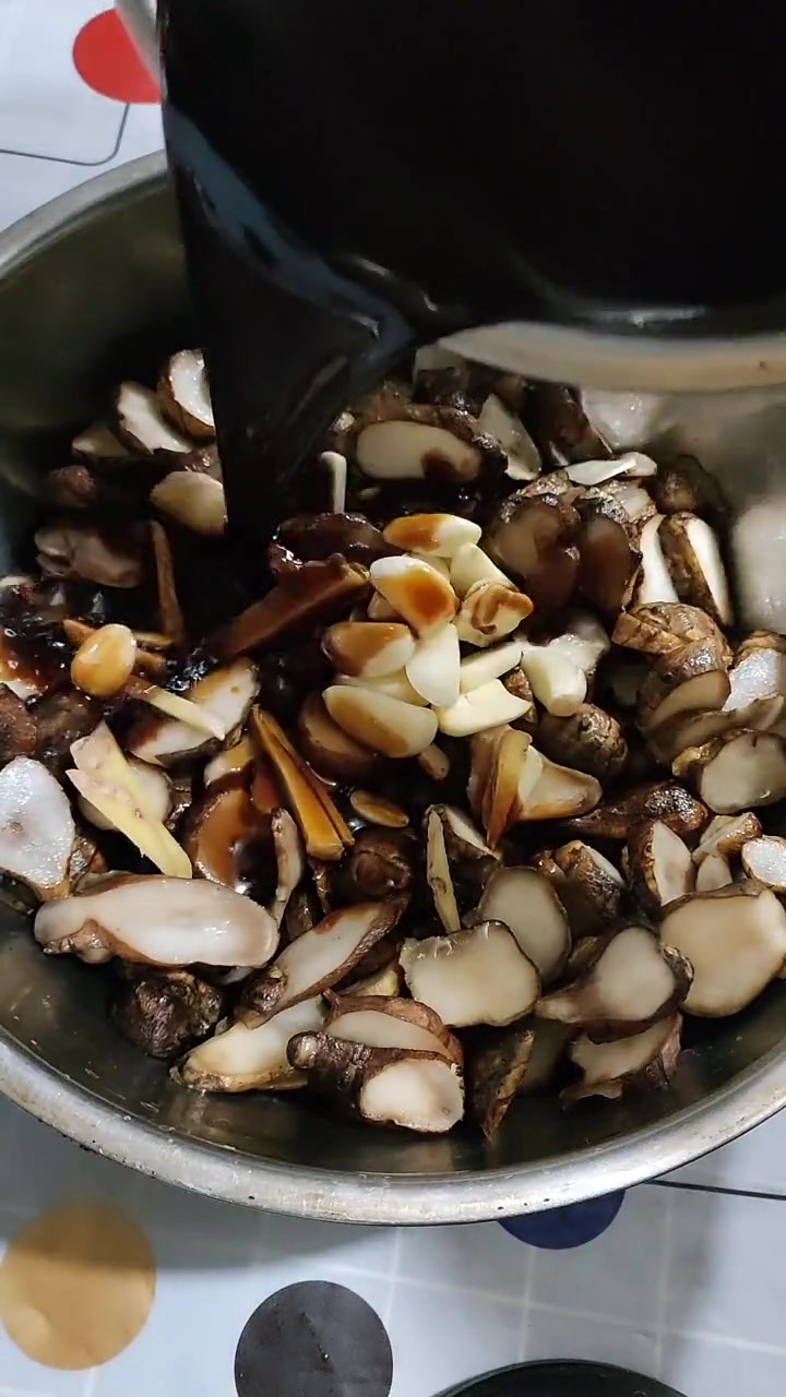 我是辣白菜姐,姜不辣咸菜你吃过吗!好吃下饭老式咸菜!