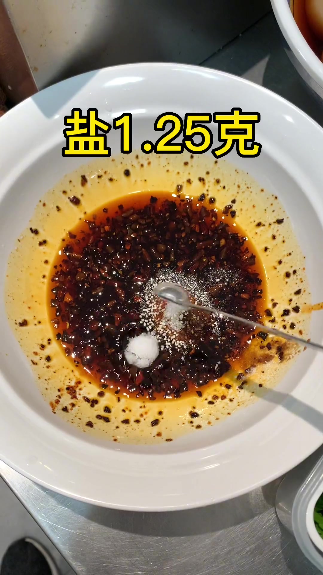 开重庆小面馆，红烧牛肉面好吃有诀窍，看视频有启发