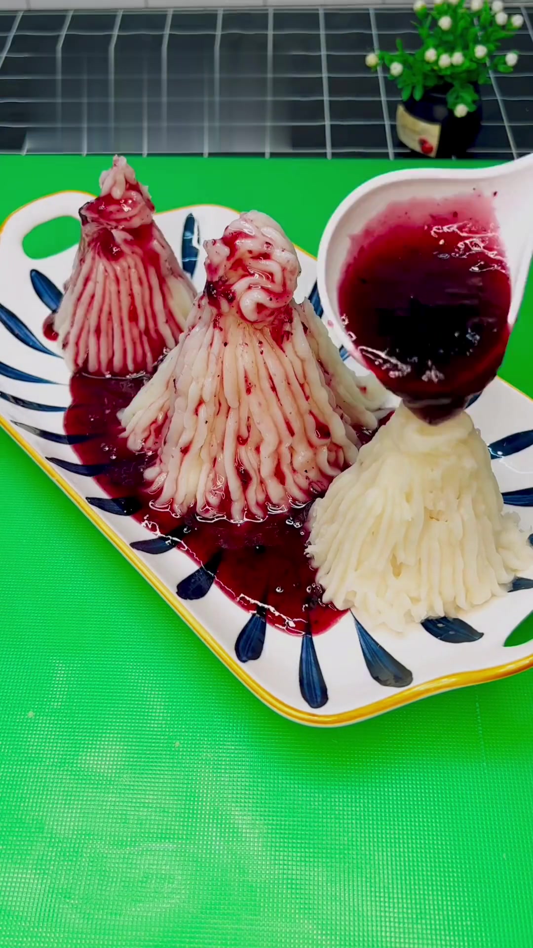 年夜饭蓝莓山药做法富贵吉祥寓意超棒快来学