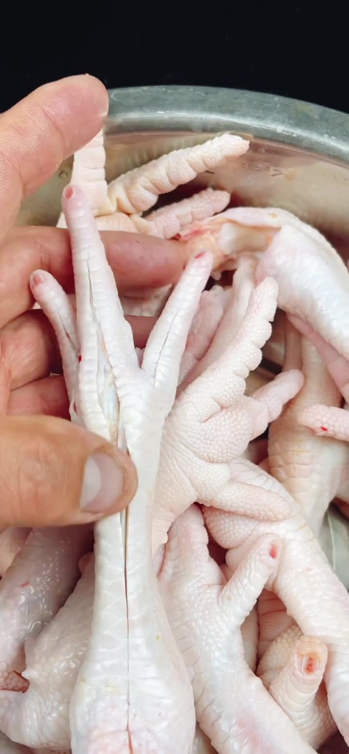 夏天必学！超爽鸡爪子做法，简单好吃还能外带