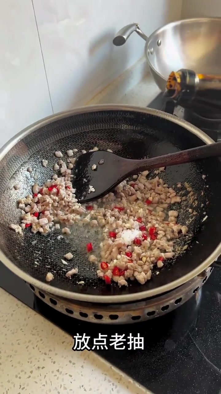 肉沫酸豆角拌饭夹馍一绝