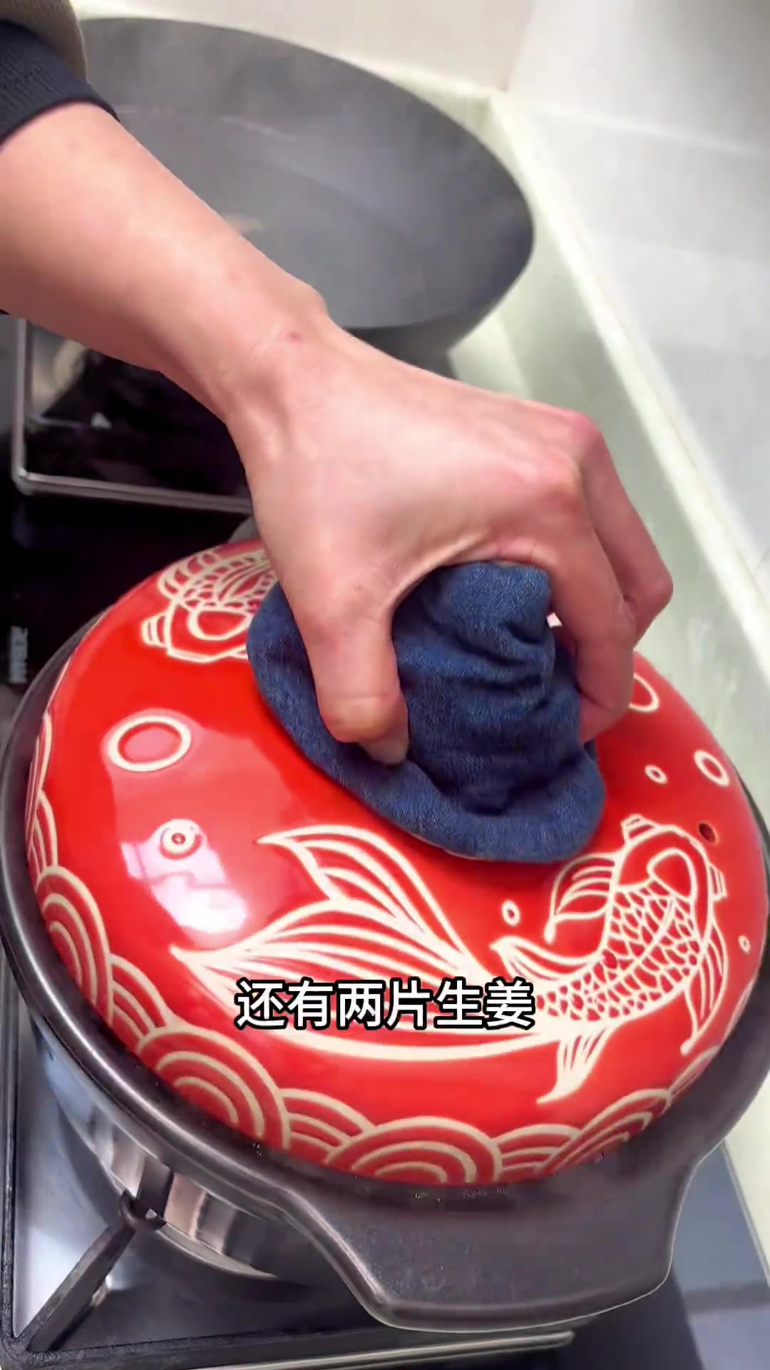 过年的汤水，蚝豉发菜腐竹鸡汤，好喝