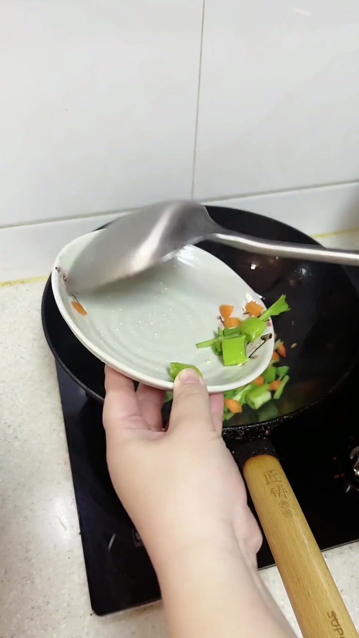 沉浸式吃鱼丸第三天，明天想看主播吃啥评论区走一波！