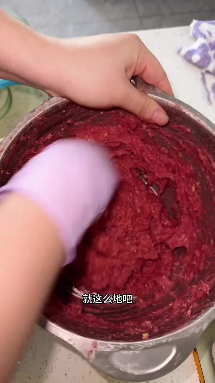 正宗牛肉丸做法大揭秘!孙总都赞不绝口!