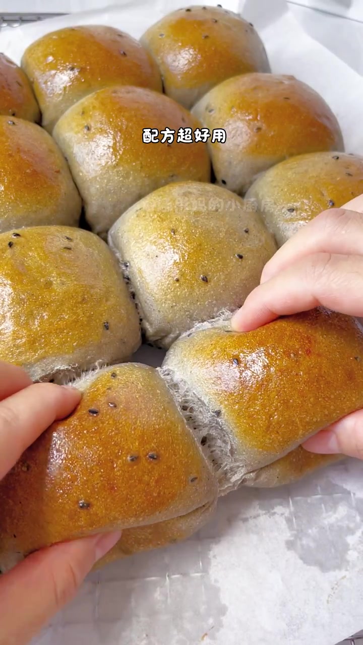 黑芝麻小餐包、养生又养发，巨香巨好吃