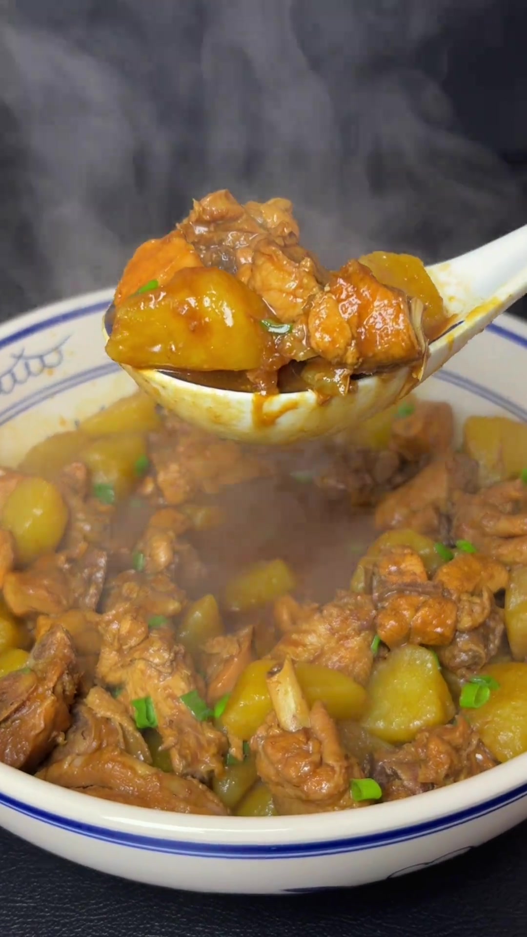 简单家常又好吃的土豆炖鸡块