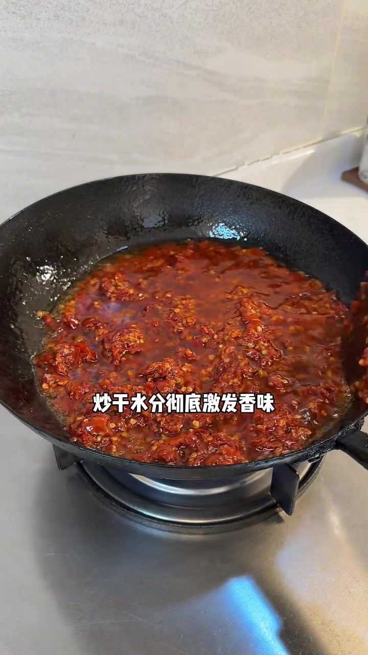 云南特色美食沾益辣子鸡，味道超绝巨下饭！