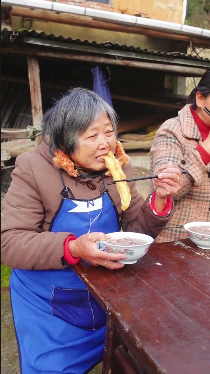 “小孩小孩你别馋”，你喝腊八粥了吗