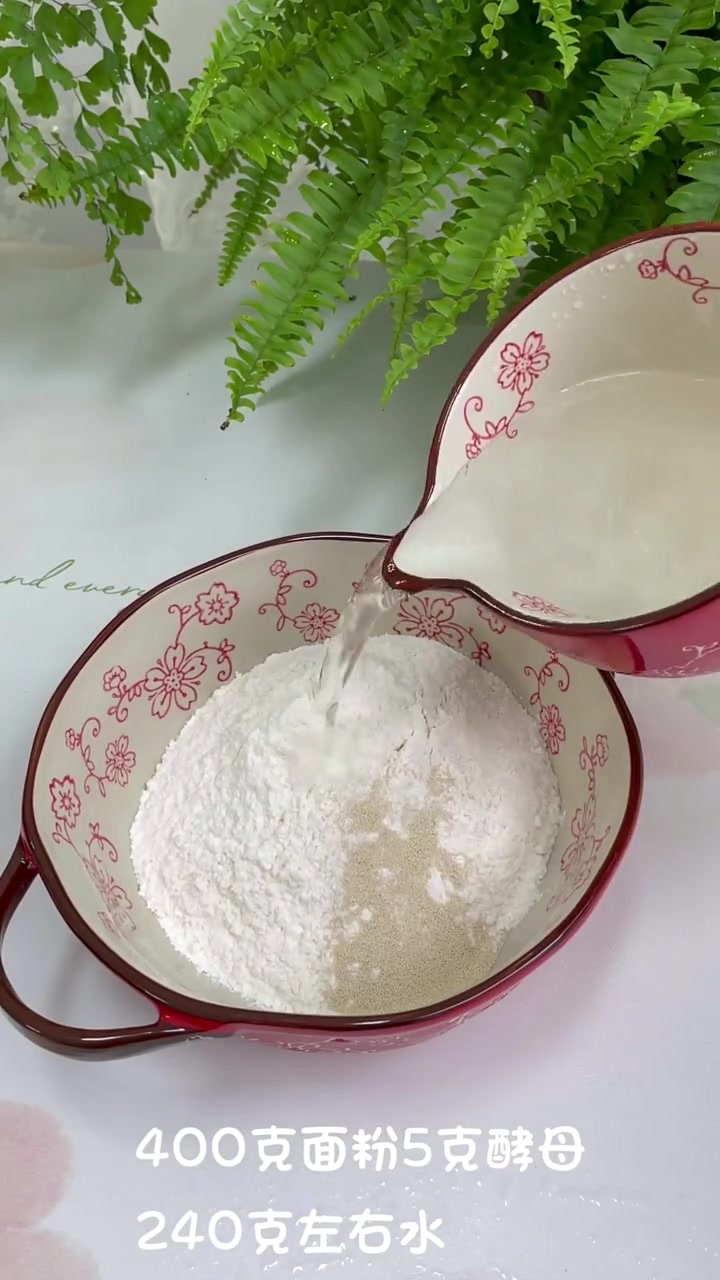 电饼铛版水果披萨，面饼配方可适当减少，烙烤时间相应减少