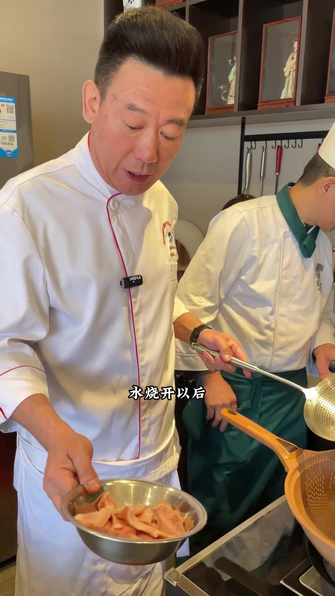 家常小炒菜青椒炒猪肚，五分钟轻松做好