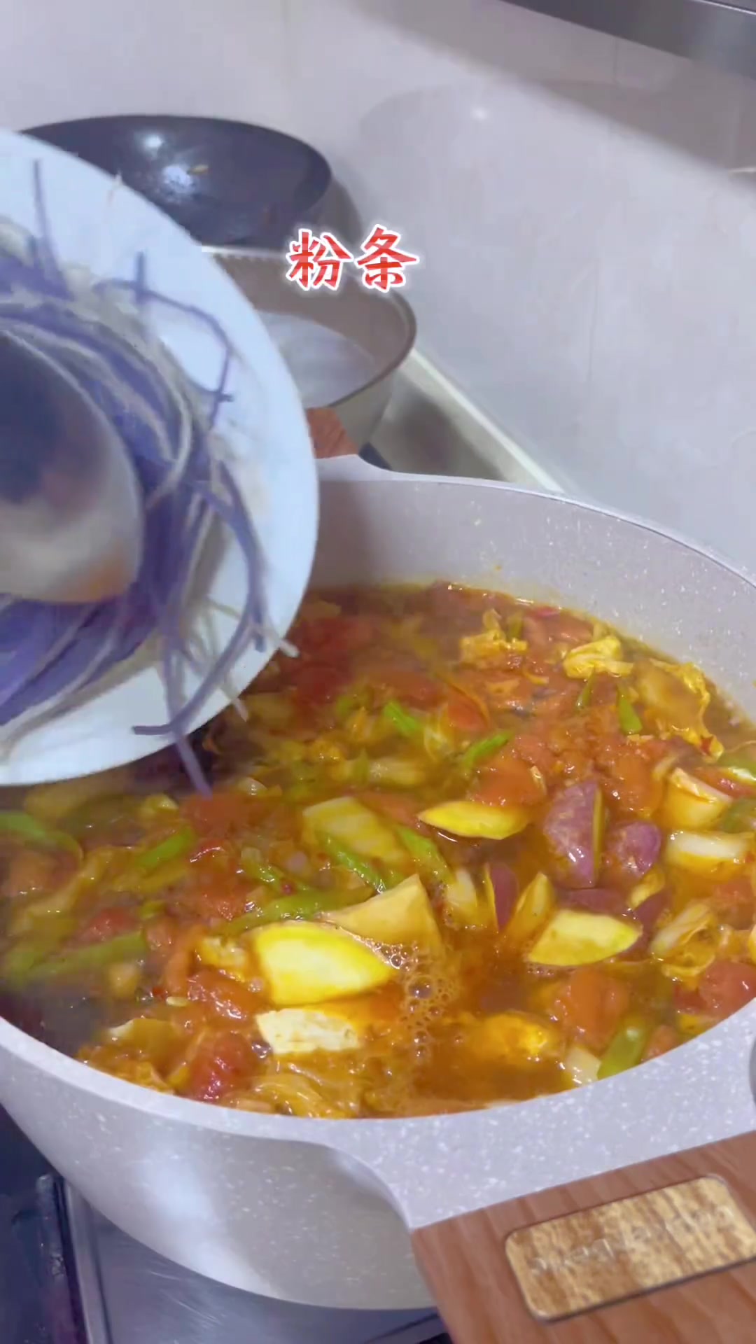 山西汆汤饺子,食材丰富,汤鲜味美