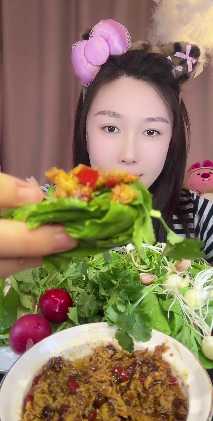 东北蘸酱菜超好吃生的吃惯就离不开啦