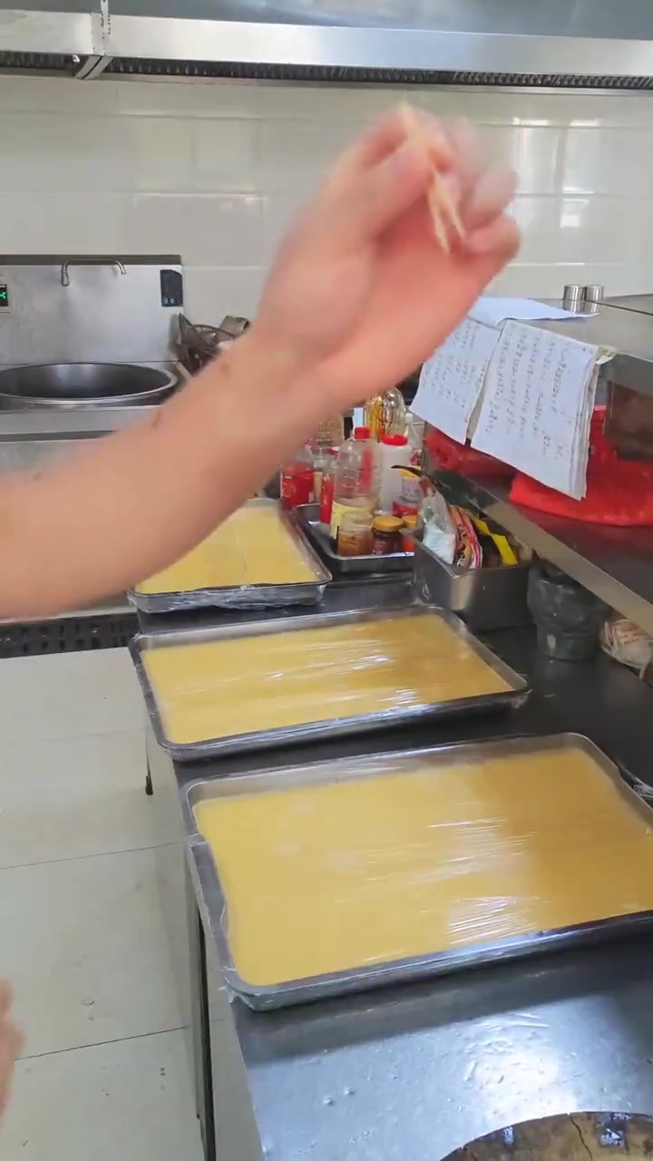 粉丝蒸鸡蛋，来喽来喽
