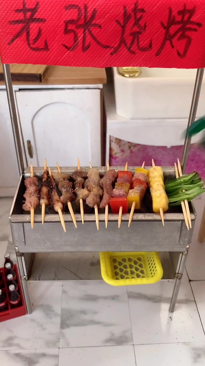 拥有迷你烧烤炉想吃什么在家烤