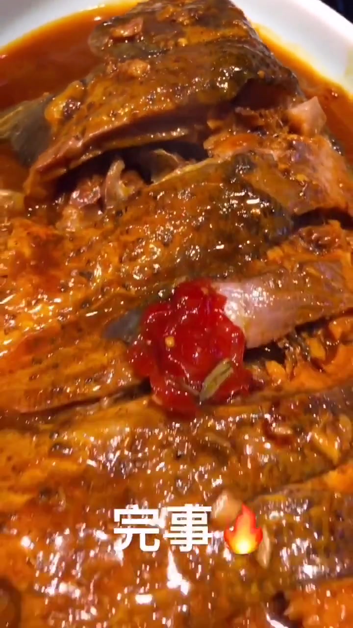 东北下酒菜:压锅鸭绿江大鲫鱼